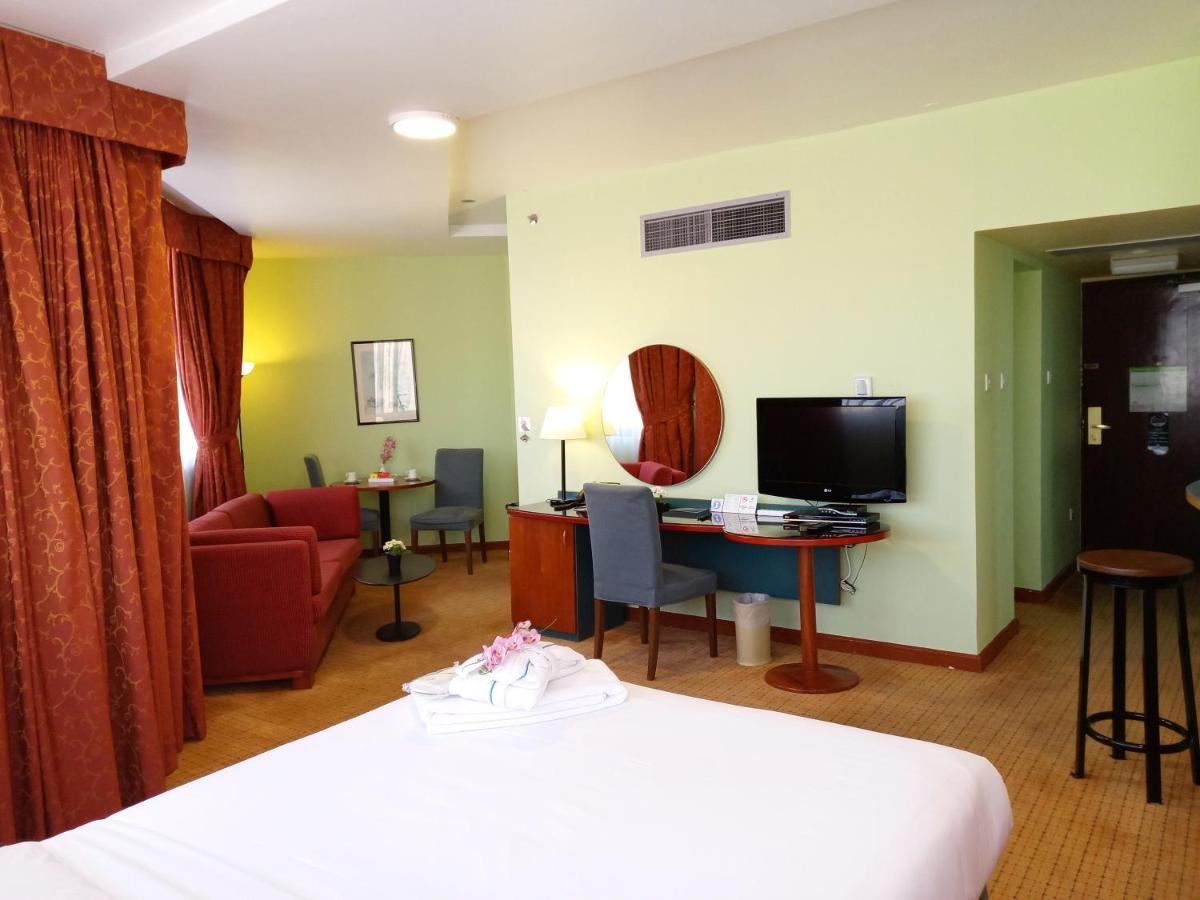 Al Diar Dana Hotel Абу-Даби Экстерьер фото