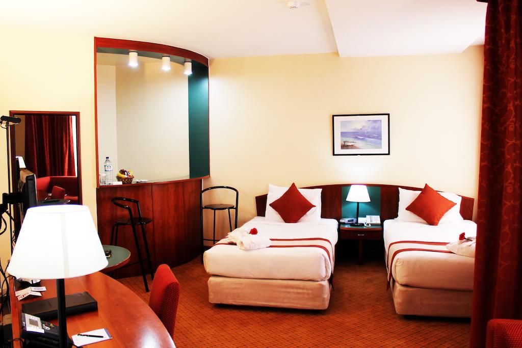 Al Diar Dana Hotel Абу-Даби Экстерьер фото